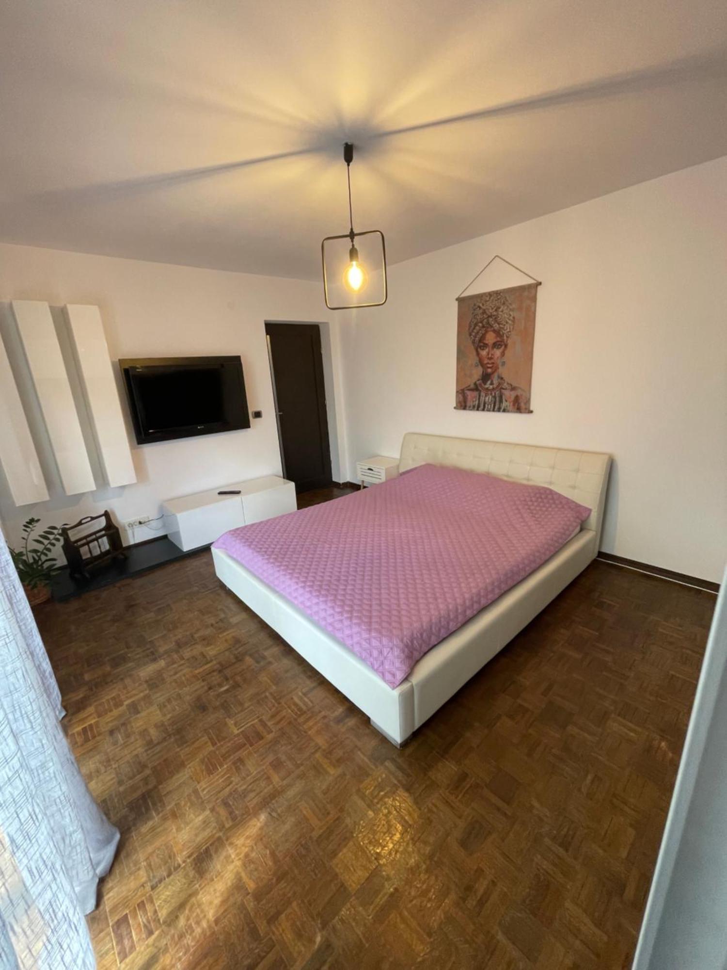 Apartament Centru Vechi Крайова Екстер'єр фото